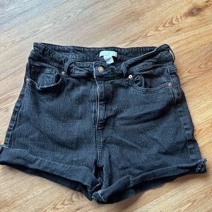 HM Booty shorts